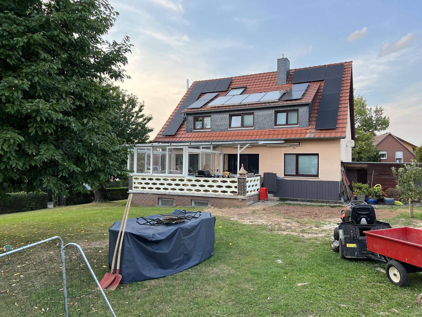 Zweifamiienhaus mit 2 Garagen und 1 Carport in bevorzugter Wohnlage von Duderstadt, 37115 Duderstadt