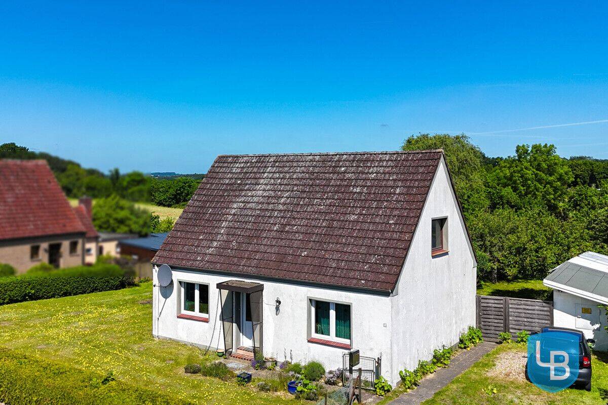 Verwirklichen Sie Ihre Wohnträume in Bösdorf! Einfamilienhaus in Feldrandlage, 24306 Bösdorf