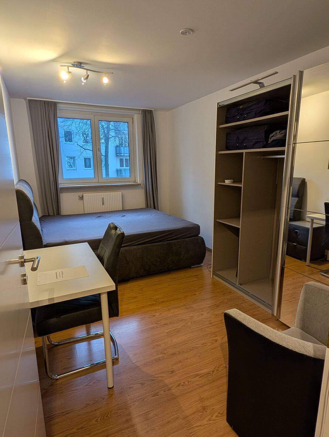 Stillvolle Vollmöbliert 2 Zimmer Wohnung in beliebtem Stadtteil (WG geeignet), 81541 München (Au-Haidhausen Obergiesing Ramersdorf-Perlach)
