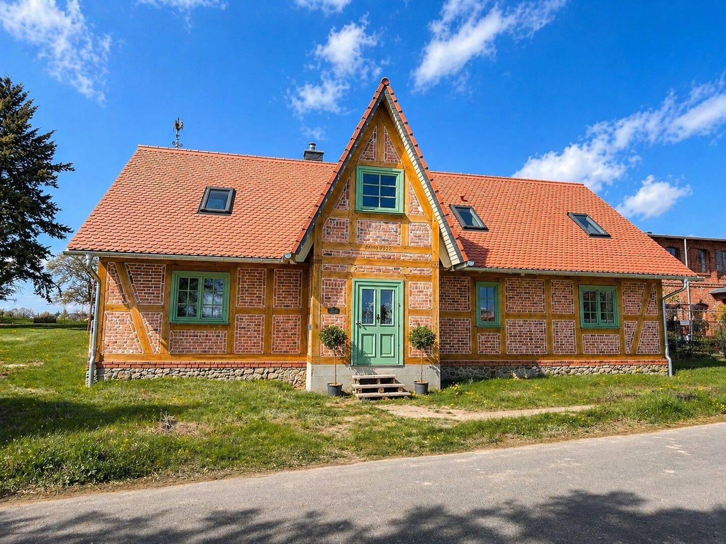 Vorsicht! Dieses neu gebaute Fachwerkhaus hat Nebenwirkungen…., 17348 Woldegk