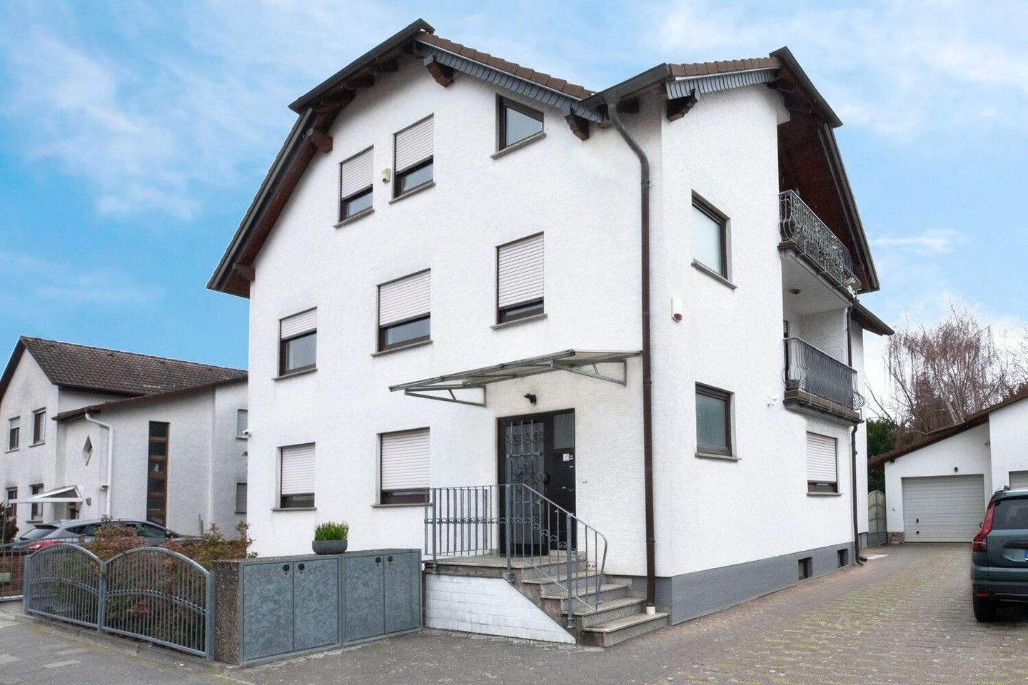 Großzügige 3-Zimmer-Wohnung mit zwei Balkonen in zentraler Lage, 63303 Dreieich