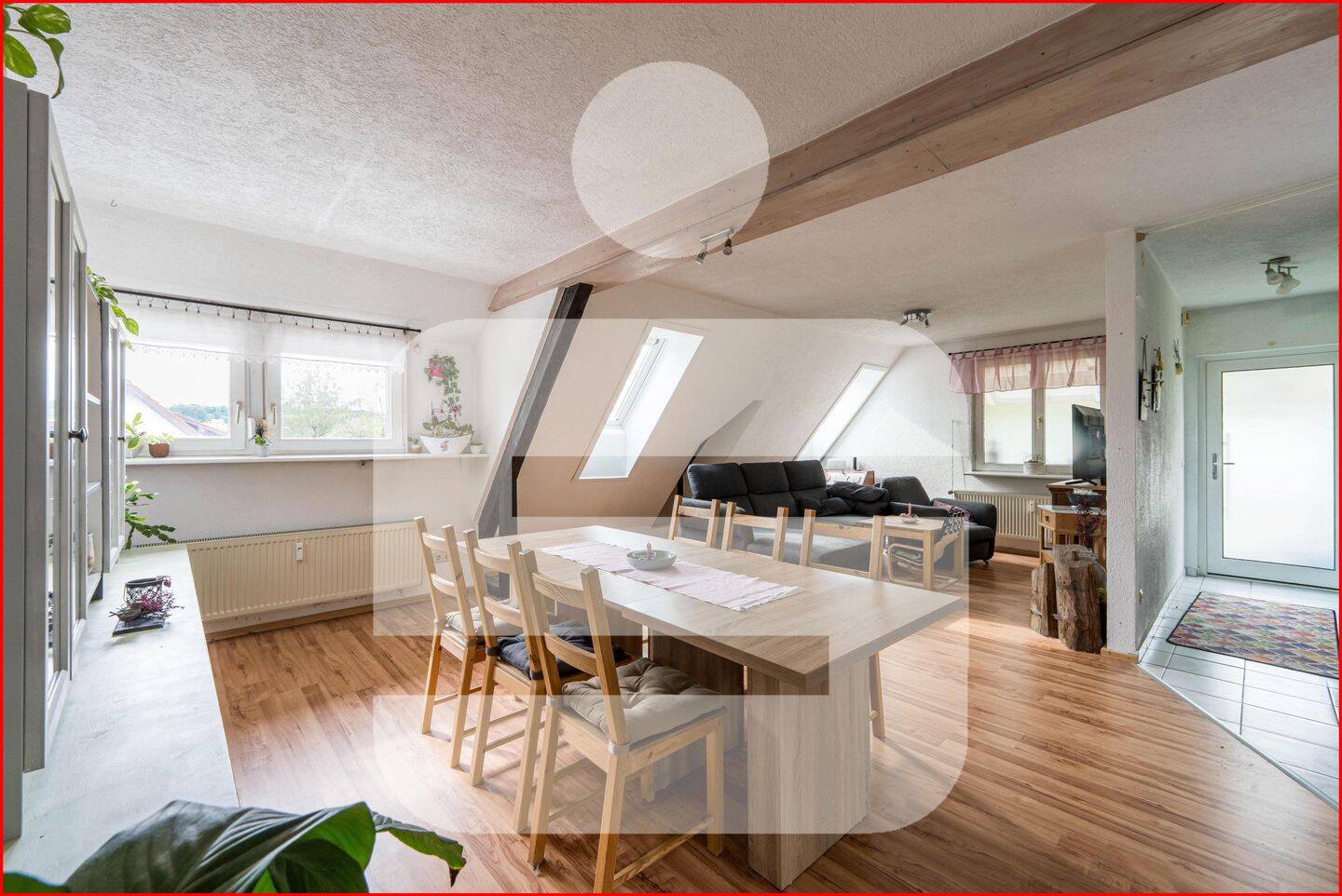 Charmantes Dachgeschoss-Refugium: 4-Zimmer-Maisonette mit besonderem Ambiente, 79664 Wehr