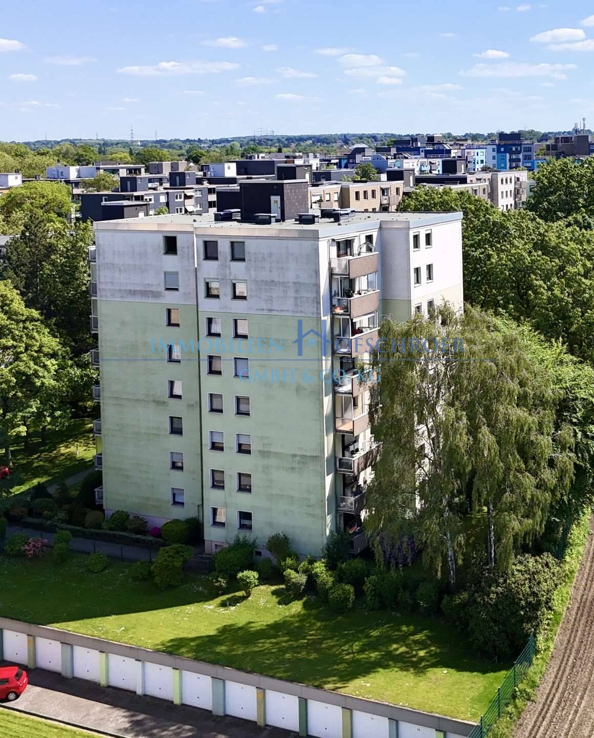 K 601 – Gut geschnittene 4-Zimmer-Etagen-Wohnung mit „Blick ins Grüne“, Balkon, Aufzug und Garage!, 44867 Bochum (Höntrop Leithe Sevinghausen Wattenscheid Westenfeld)