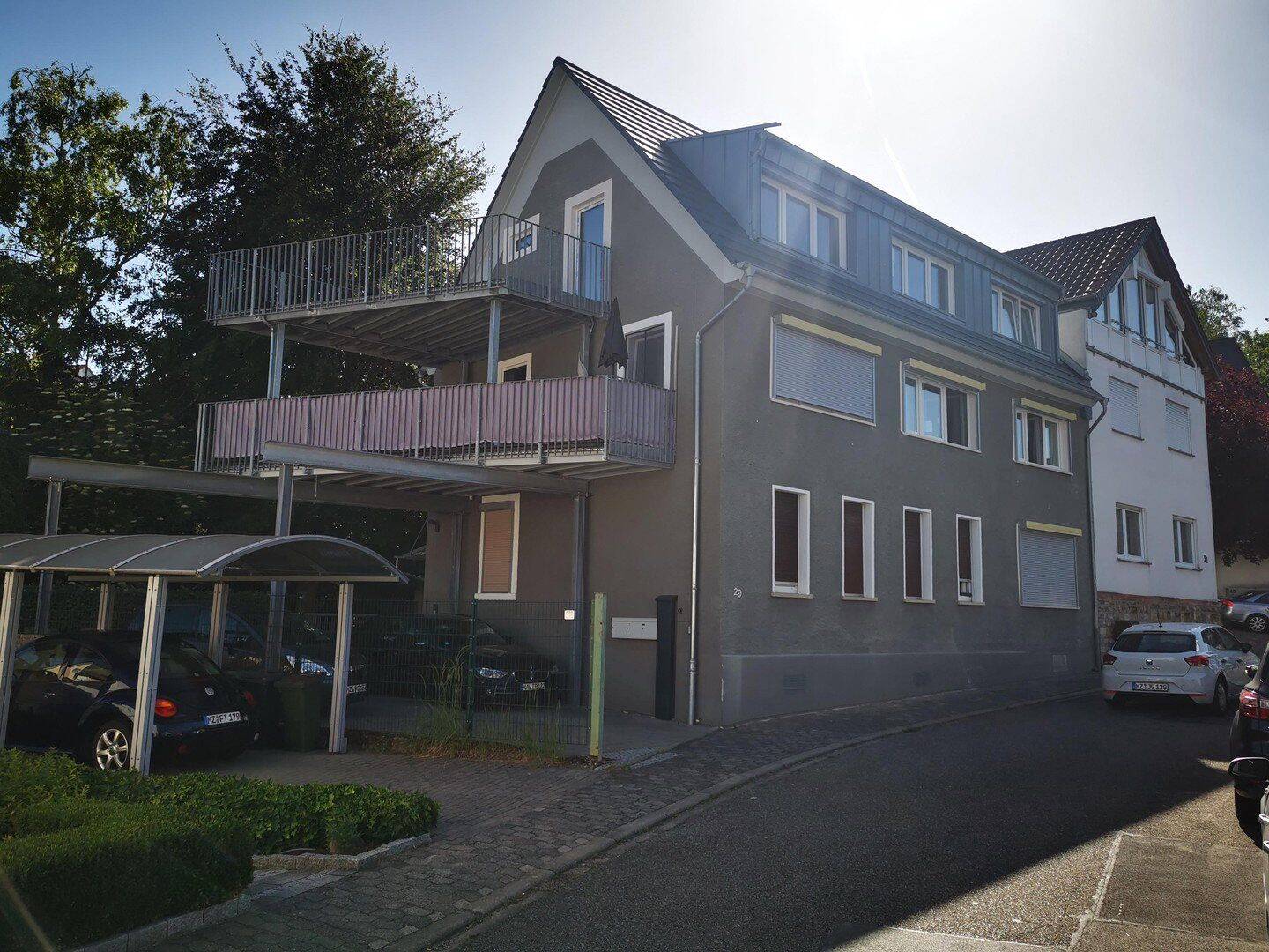Modernisierte Dachgeschosswohnung in Mainz-Finthen – hell, ruhig und charmant, 55126 Mainz (Finthen Layenhof)