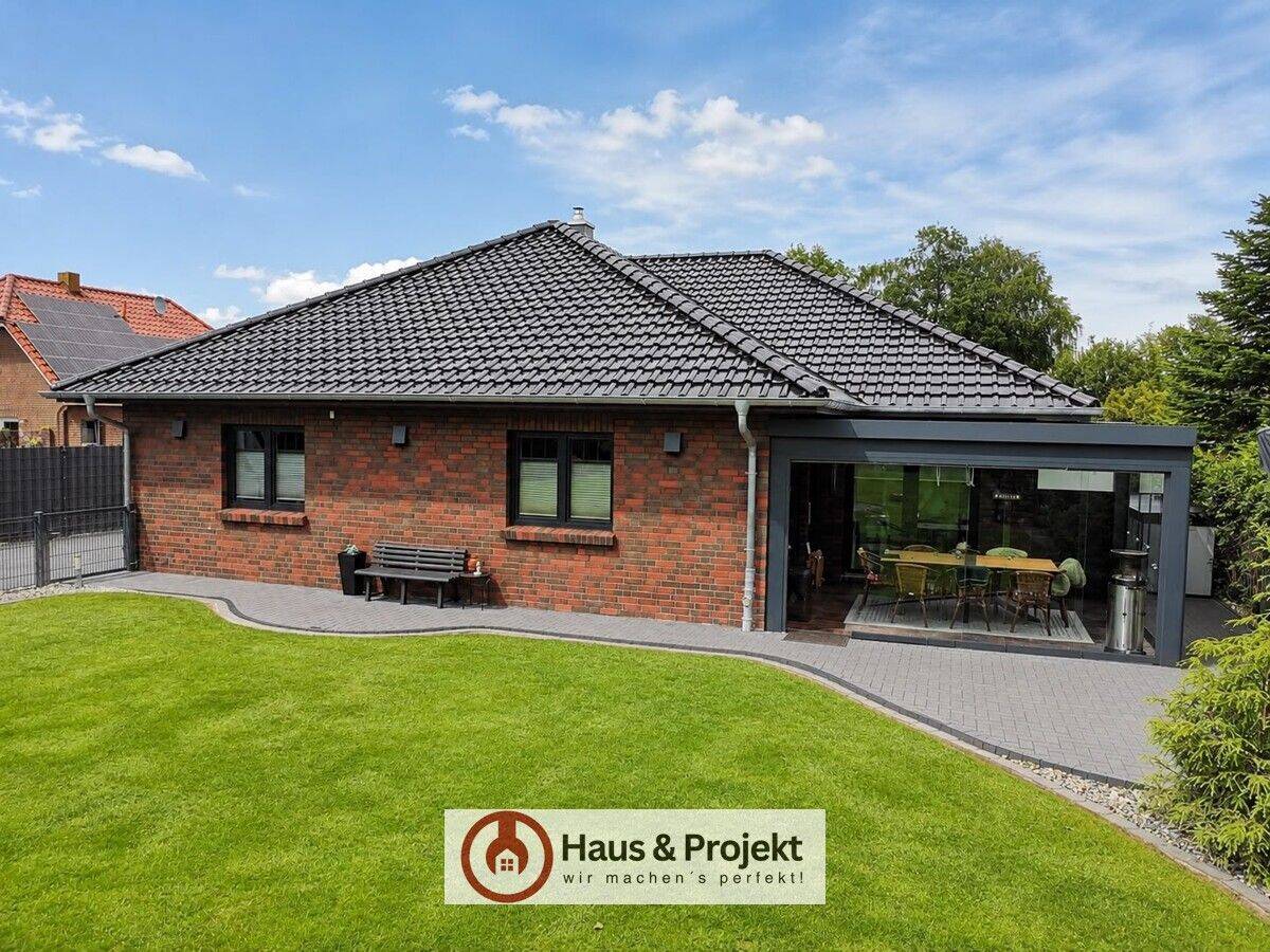 Neuwertiger Bungalow mit Sommergarten & Traumgrundstück, 26487 Blomberg