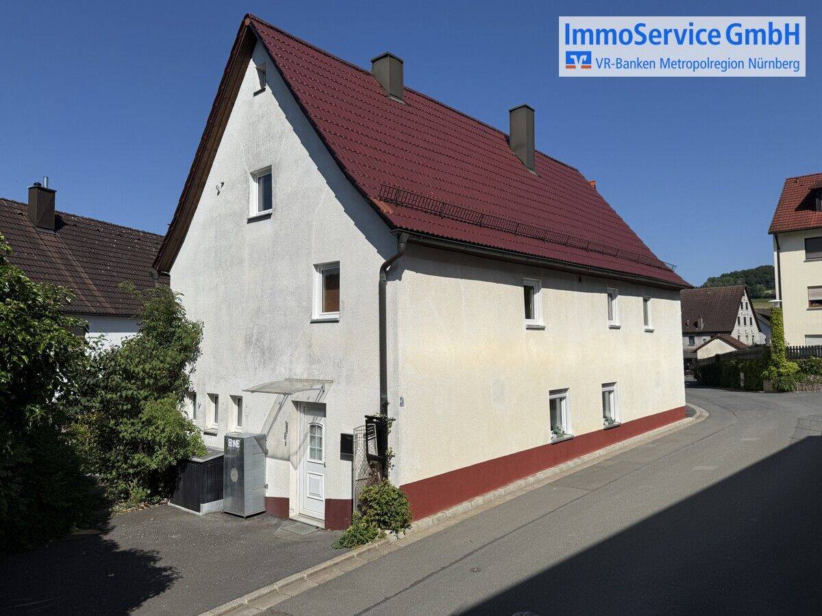 Ländlich wohnen: Einfamilienhaus mit Scheune in Schnaittach-Siegersdorf, 91220 Schnaittach
