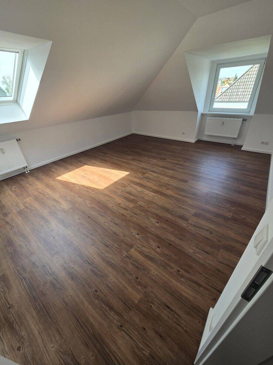 2 freie Dachgeschosswohnungen im Konvolut, teilweise renoviert zentral in von Mühldorf am Inn, 84453 Mühldorf a. Inn