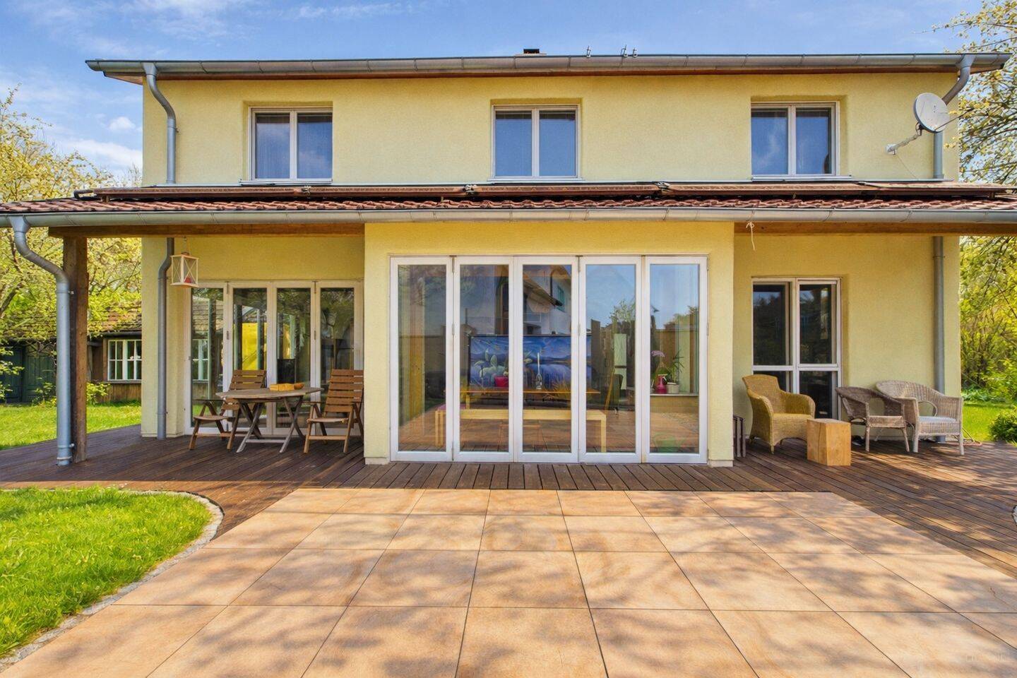 Ökologisches Architektenhaus – Design trifft Nachhaltigkeit & Wohnqualität, 82276 Adelshofen