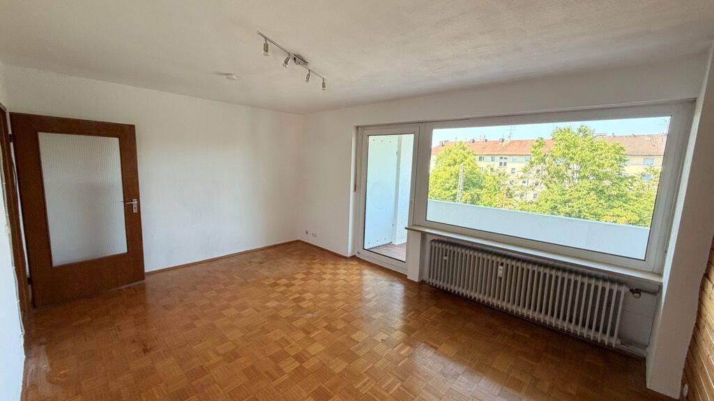 Hell, gut geschnitten, zentral: renovierungsbedürftige 2-Zimmer-Wohnung mit Potenzial, 81369 München (Sendling Sendling-Westpark Thalk. Obersendl.-Forsten-Fürstenr.-Solln)