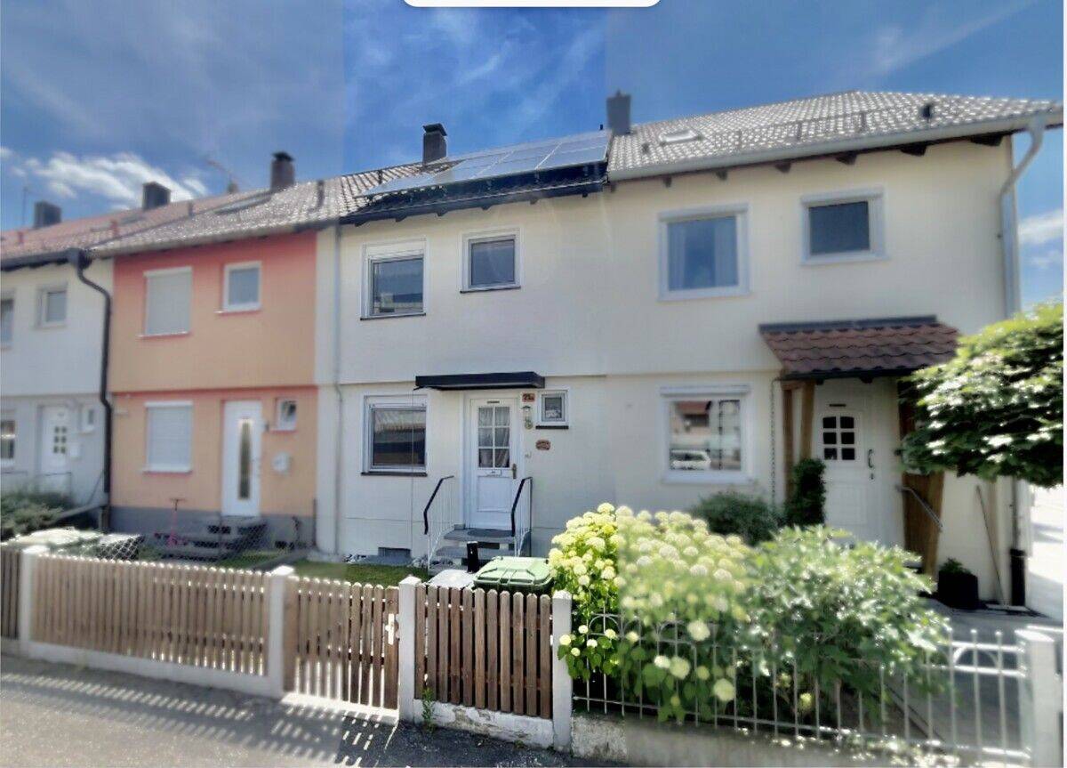 “Charmantes Reihenmittelhaus mit Photovoltaikanlage, Garten und sofort Bezugsfrei in Schwandorf”, 92421 Schwandorf