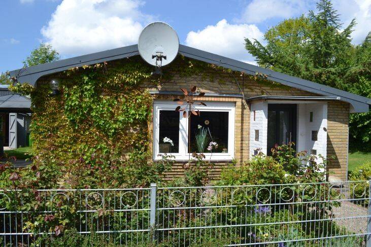 Gepflegter Satteldachbungalow in Randlage in Rehm-Flehde-Bargen zwischen Heide und Lunden, Kreis Dithm., 25776 Rehm-Flehde-Bargen