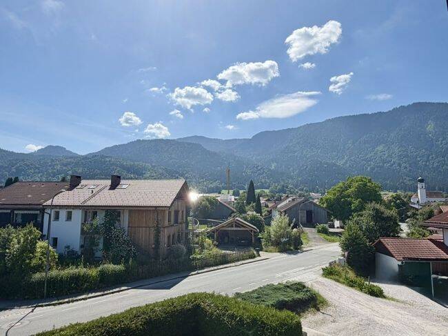 Ohlstadt: 2-Zimmer-Dachgeschosswohnung mit besonderem Flair, 82441 Ohlstadt