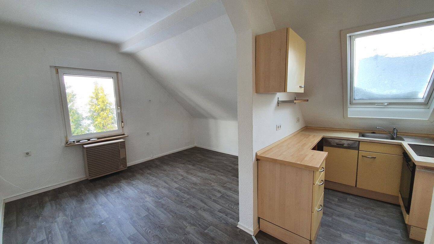 2 Zimmer Dachgeschosswohnung im Grünen, 58256 Ennepetal