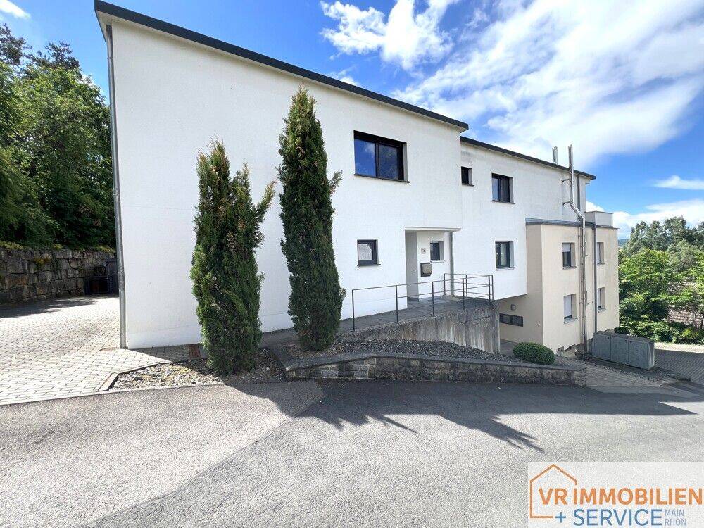 Neuwertig, modern und sofort beziehbar! – ETW mit Balkon und Garage in 97616 Bad Neustadt/Mühlbach, 97616 Bad Neustadt a.d. Saale