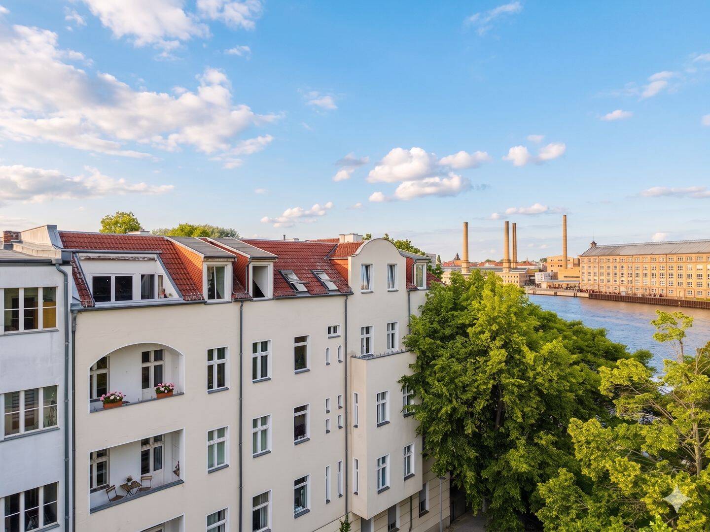 4-Zimmer-Dachgeschosswohnung am Spreeufer mit Wasserblick, 12439 Berlin (Treptow-Köpenick Kleingartenanlage Waldland Niederschöneweide)