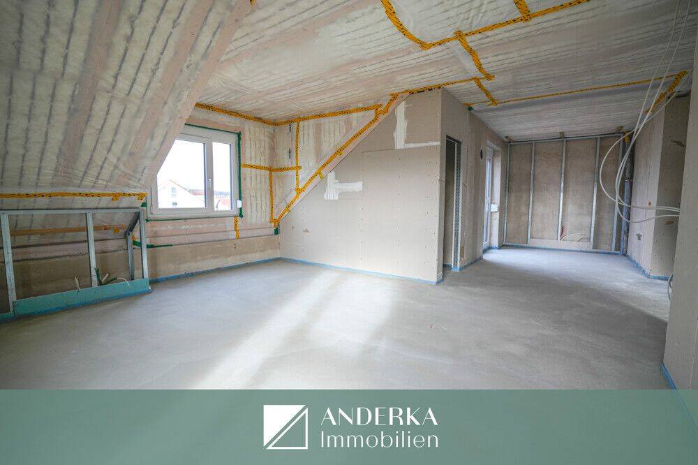 Traumhafte 2-Zimmer Dachgeschoss-Wohnung mit sonniger Loggia!, 89165 Dietenheim