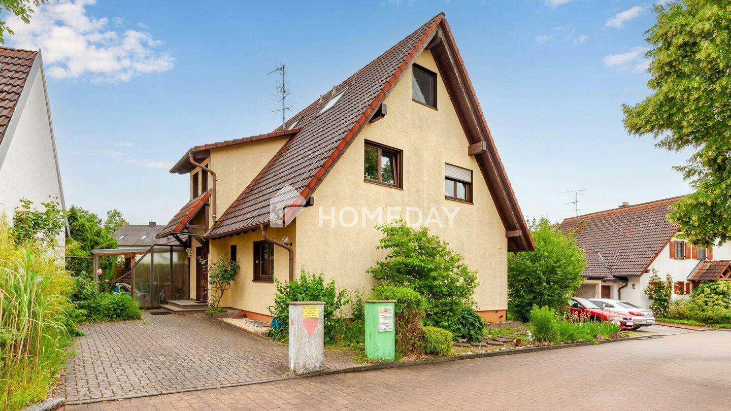 Ruhig gelegenes Mehrfamilienhaus mit 3 WE, Gartenidylle und attraktivem Entwicklungspotenzial, 90617 Puschendorf