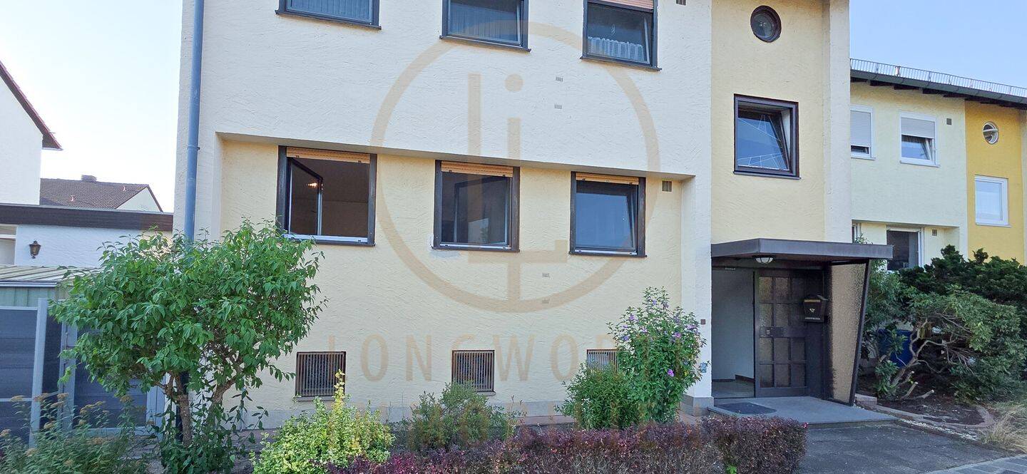 Erdgeschoss-Wohnung mit zusätzlichen Räumen, Gartenanteil und Garage, 90473 Nürnberg (Langwasser)