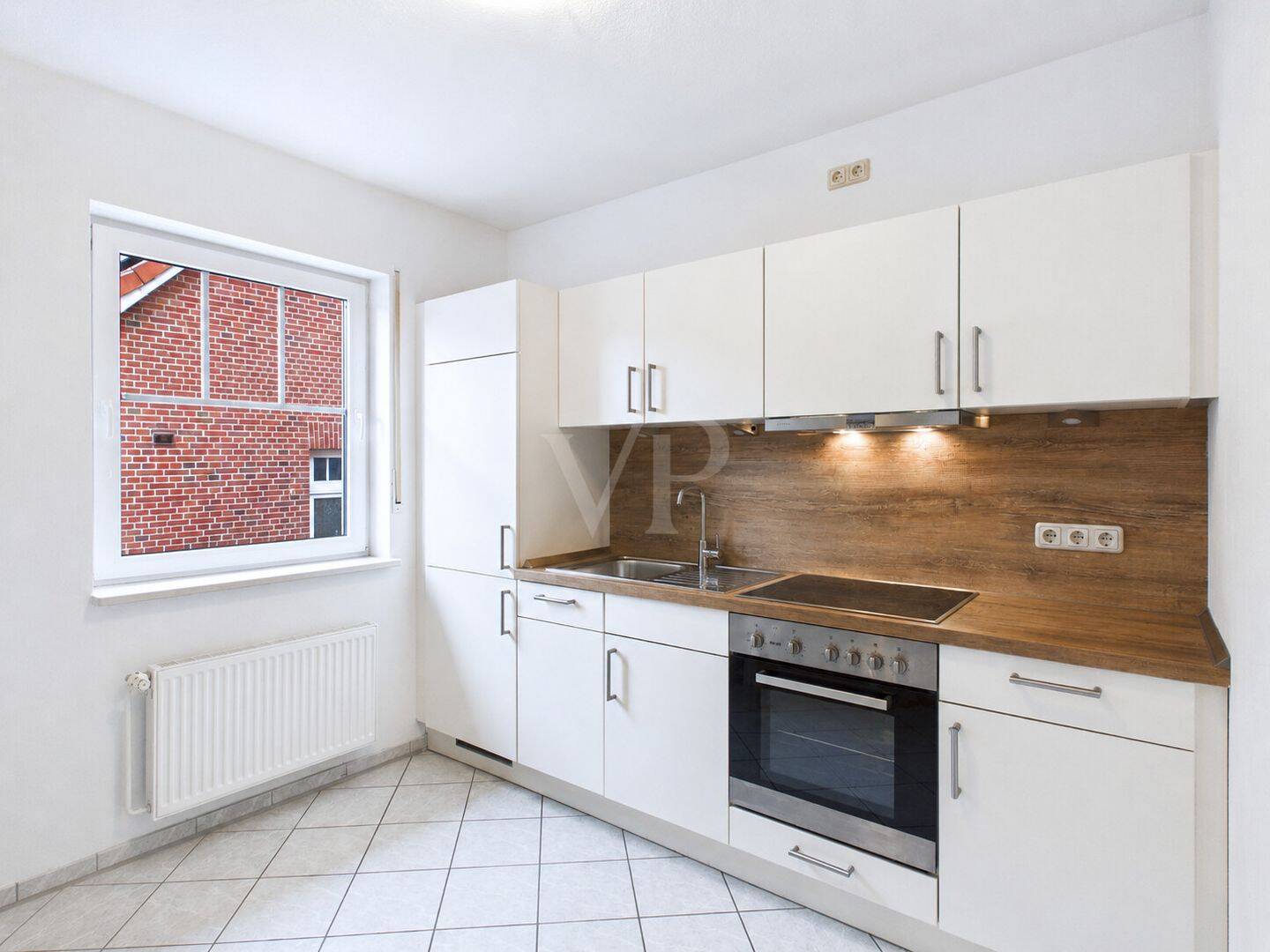 3-Zimmerwohnung mit schönem Süd/West Balkon, inkl. Garage in bester Innenstadtlage von Esens, 26427 Esens