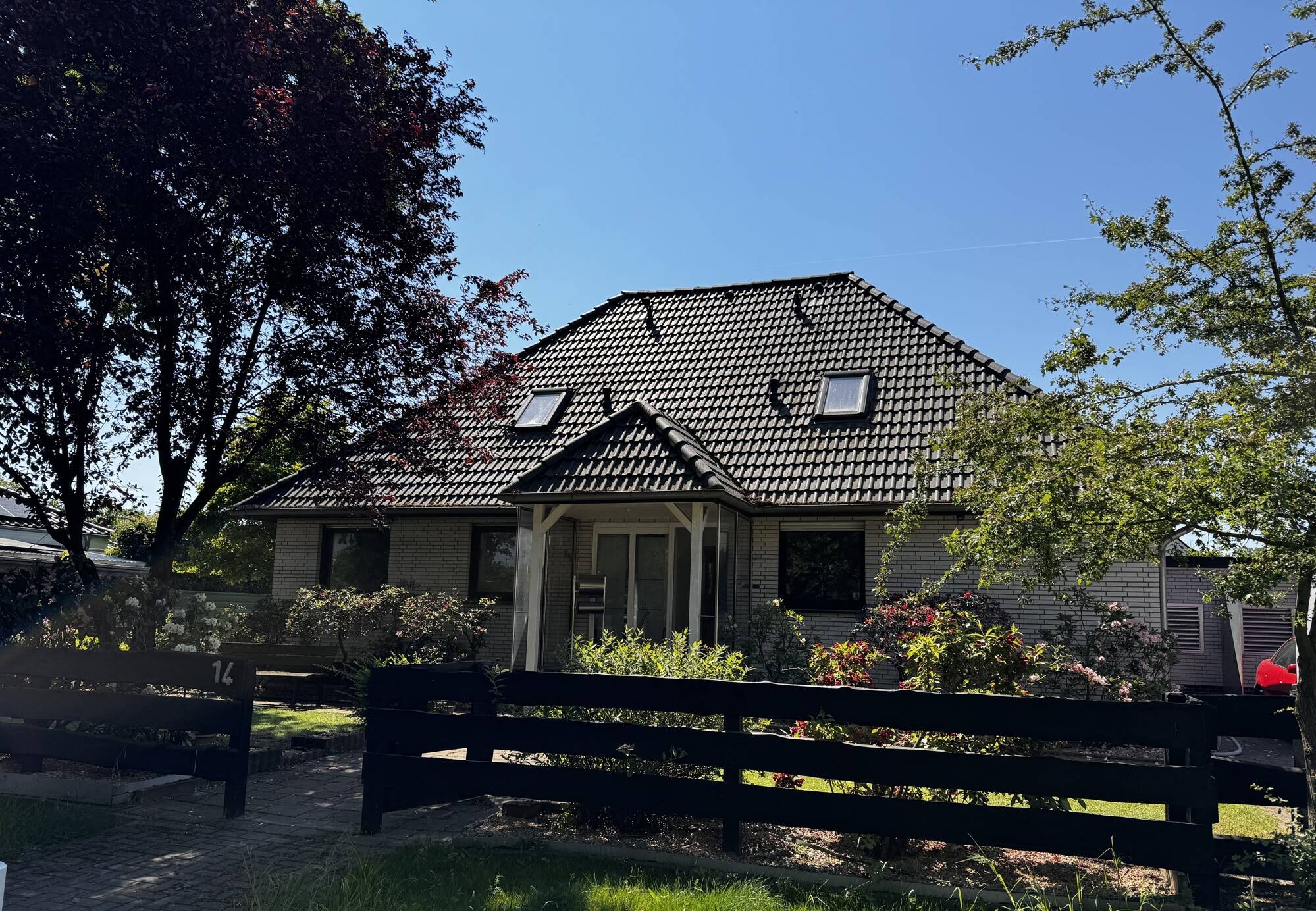 Exclusive Dachgeschosswohnung – Erstbezug nach Kernsanierung (MA -1020-222), 30916 Isernhagen