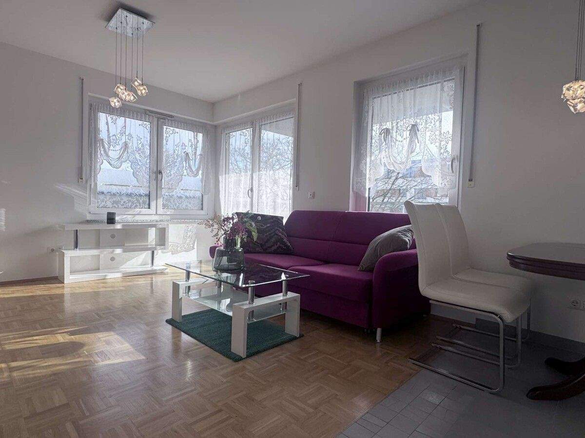 Helle 2-Zimmer-Wohnung in Schwabing mit Balkon, 80807 München (Milbertshofen-Am Hart Schwabing-Freimann)