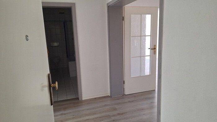großzügige 3 Raumwohnung mit Balkon und Schlafzimmer hofseitig, 9112 Chemnitz (Altendorf Kaßberg Zentrum)