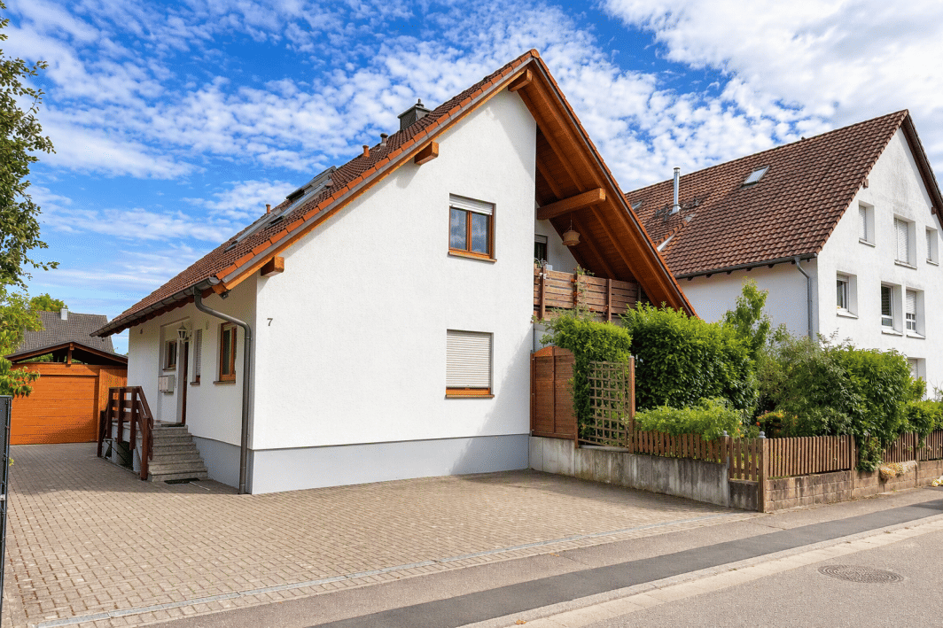 Gepflegte Wohnung mit Freisitz und Stellplatz in Reute, 79276 Reute