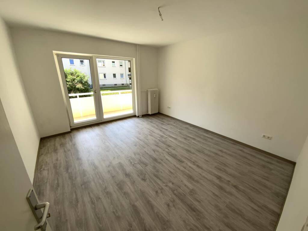 ab sofort: renovierte 3-Zimmer-Wohnung in Plettenberg Kersmecke, 58840 Plettenberg