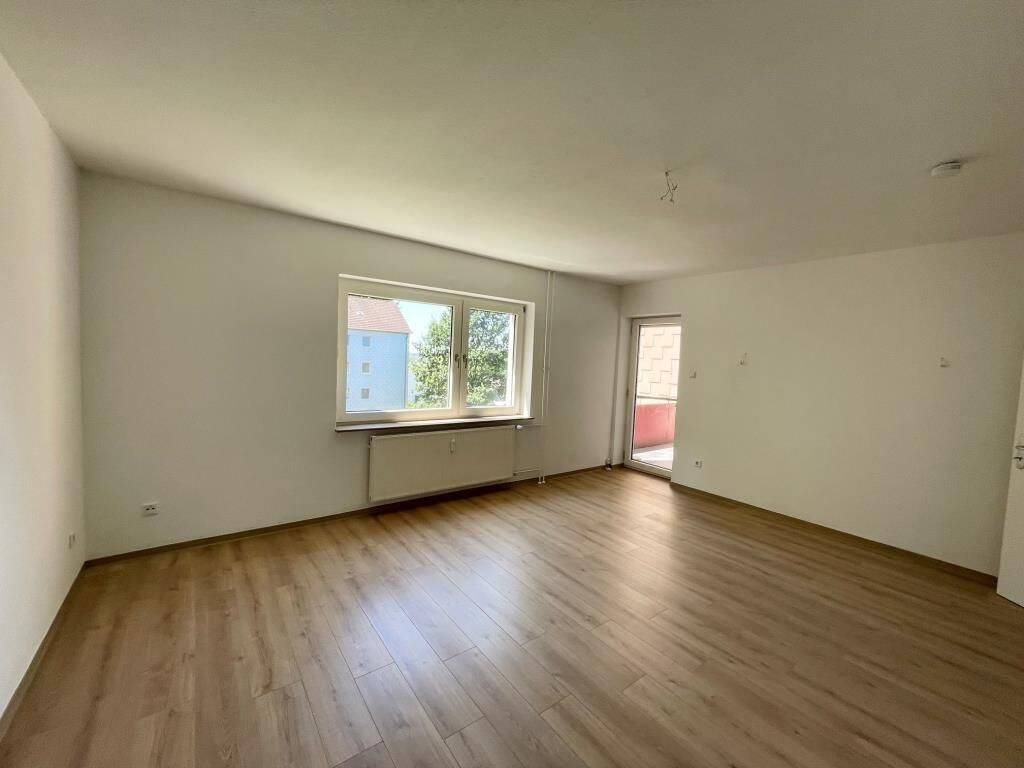 Wohnen in grüner Lage! Helle 3-Zimmer-Wohnung mit Balkon in Menden, 58706 Menden (Sauerland)