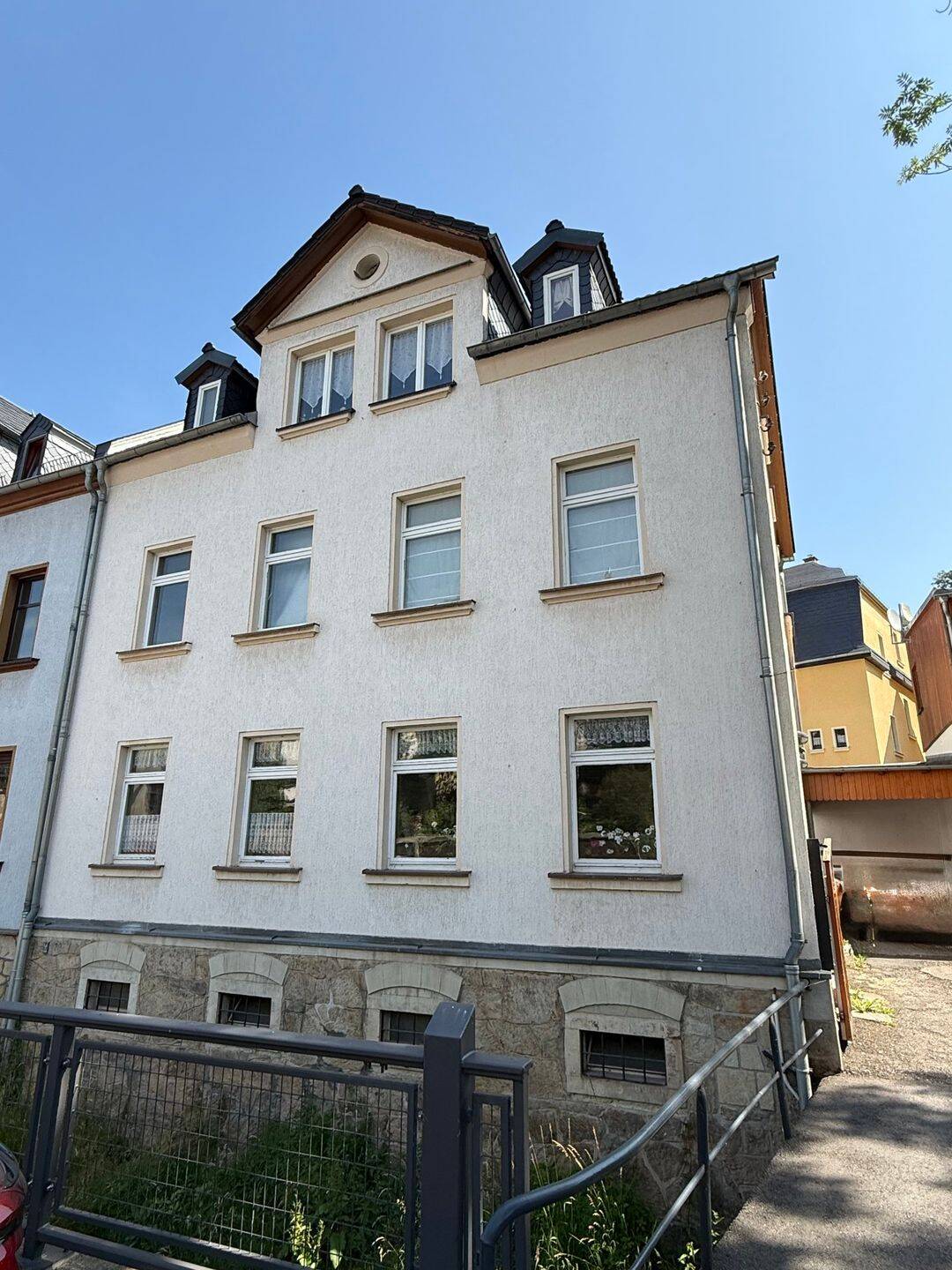 Für Handwerker-Investoren: Mietwohnungen + eigene Werkstatt unter einem Dach, 9350 Lichtenstein/Sa.