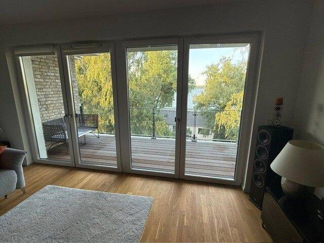 Neuwertige Wohnung mit unverbaubarem Blick auf die Trave, 23568 Lübeck (Schlutup Sankt Gertrud)