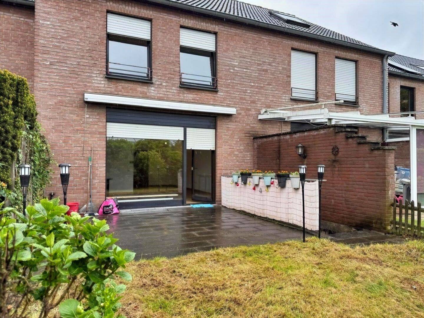 Attraktives Reihenmittelhaus in etablierter Wohnlage Krefeld Kempener Feld / Baakeshof, 47804 Krefeld