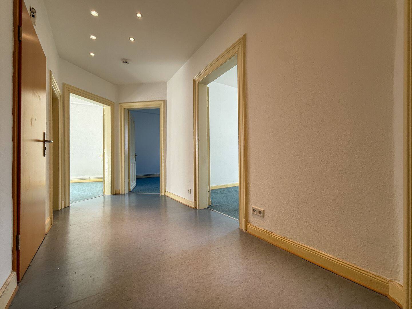 Großzügige 4-Zimmer-Altbauwohnung mit Charme – ruhig gelegen im beliebten Ölberg, 42105 Wuppertal (Elberfeld)