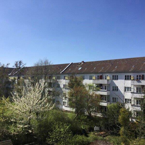 Charmante und frisch modernisierte 2-Zimmer-Wohnung mit neuem Bad und modernem Bodenbelag in Tempelhof, 12103 Berlin (Tempelhof-Schöneberg Mariendorf Schöneberg Tempelhof)