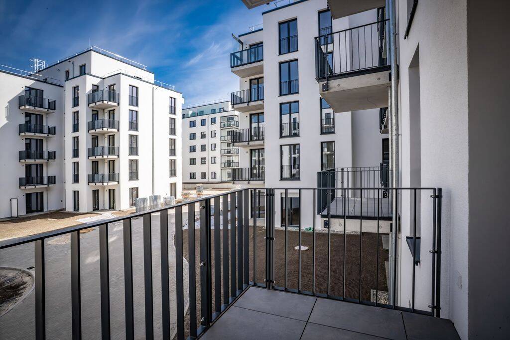 WBS 220: Erstbezug 3-Zimmer-Wohnung mit Balkon, 13055 Berlin (Lichtenberg Hohenschönhausen Alt-Hohenschönhausen Hohenschönhausen)