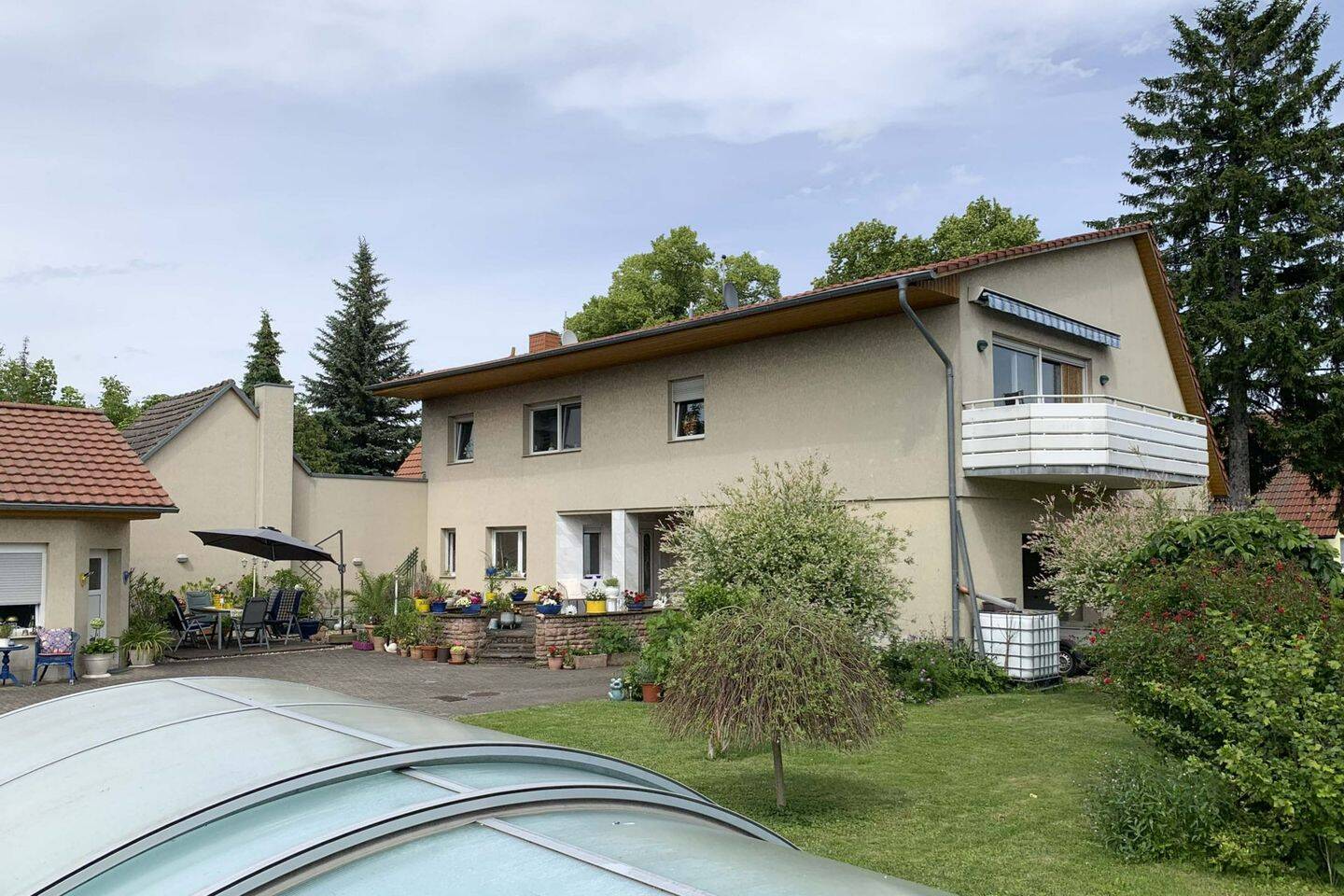 Modernisiertes Einfamilienhaus mit weitläufigem Garten und exklusivem Poolbereich, 39122 Magdeburg (Beyendorf-Sohlen Beyendorfer Grund Fermersleben Salbke Westerhüsen)