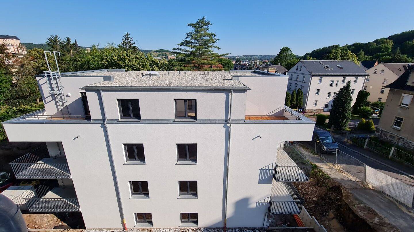 Komfortable 2 Zimmerwohnung mit Einbauküche, Terrasse und Balkon., 1705 Freital
