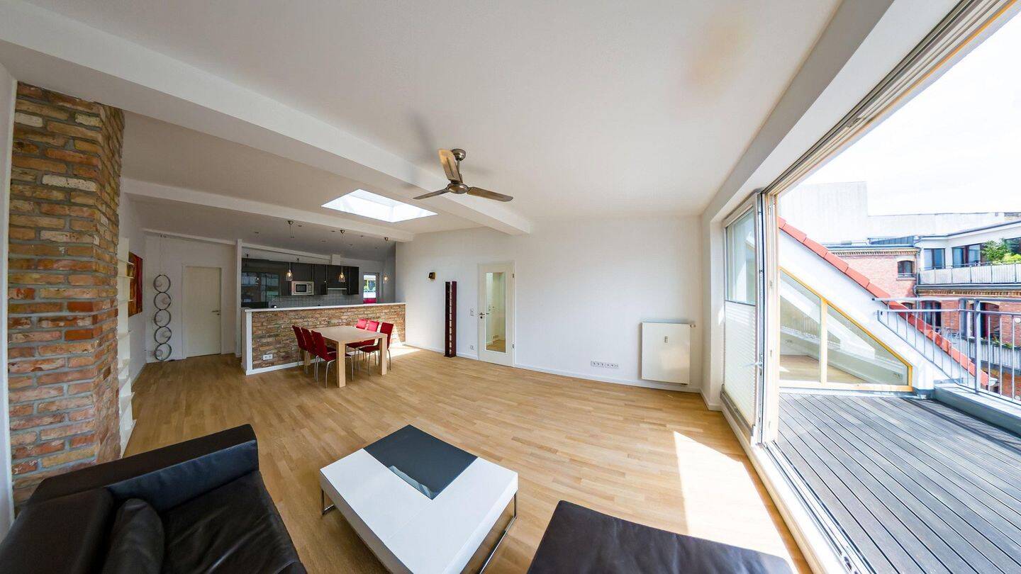 Elegante hochwertige DG-Wohnung nahe Kollwitzplatz, 10405 Berlin (Pankow Prenzlauer Berg)