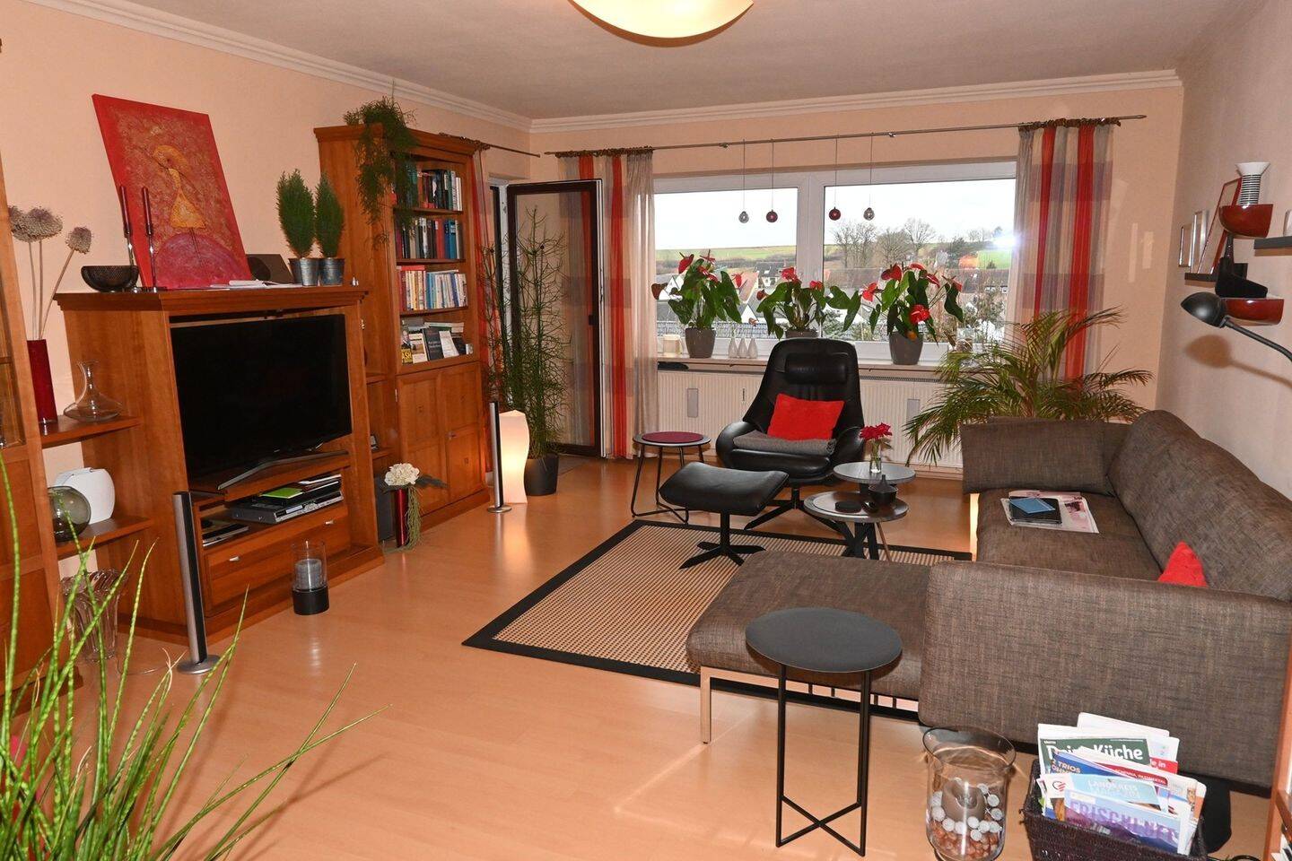 3 Zimmer Wohnung mit Balkon und schönen Ausblick, 90513 Zirndorf