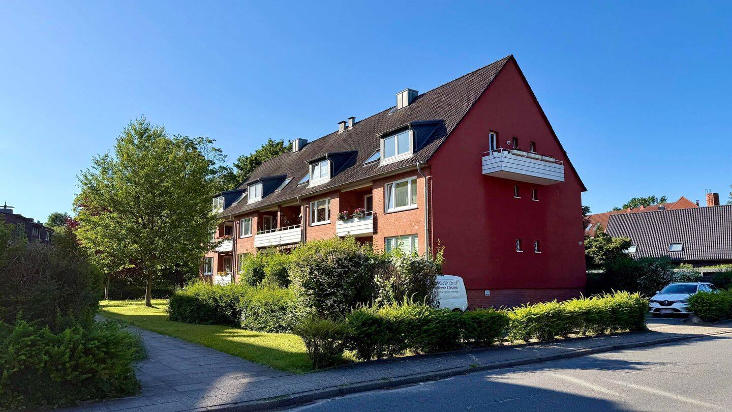 Vermietete Dachgeschosswohnung in Hamburg Niendorf, 22455 Hamburg (Eimsbüttel Niendorf Schnelsen)