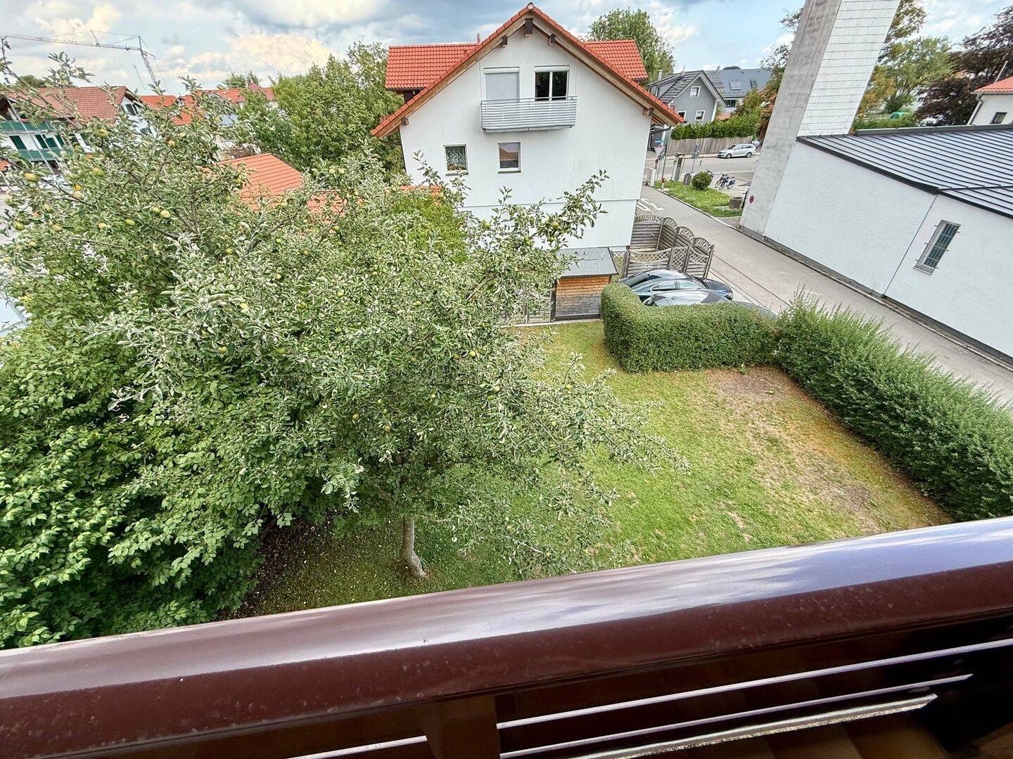 Nachmieter gesucht: Helle 3-Zi-DG-Wohnung mit Balkon in Höhenkirchen-Siegertsbrun, 85635 Höhenkirchen-Siegertsbrunn