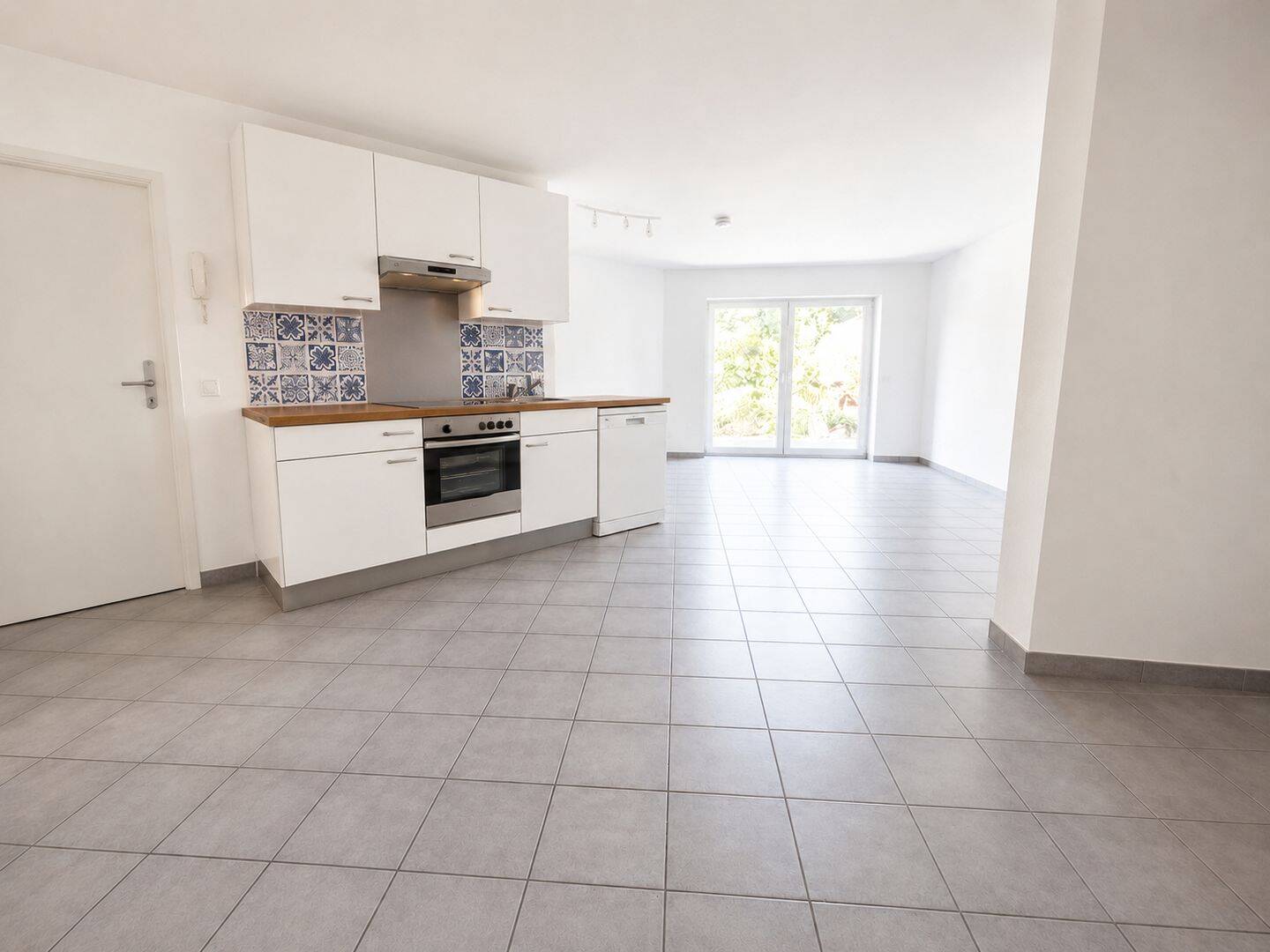 Single-Wohnung – Gemütliche 1,5-Zimmerwohnung mit Blick ins Grüne, 61389 Schmitten