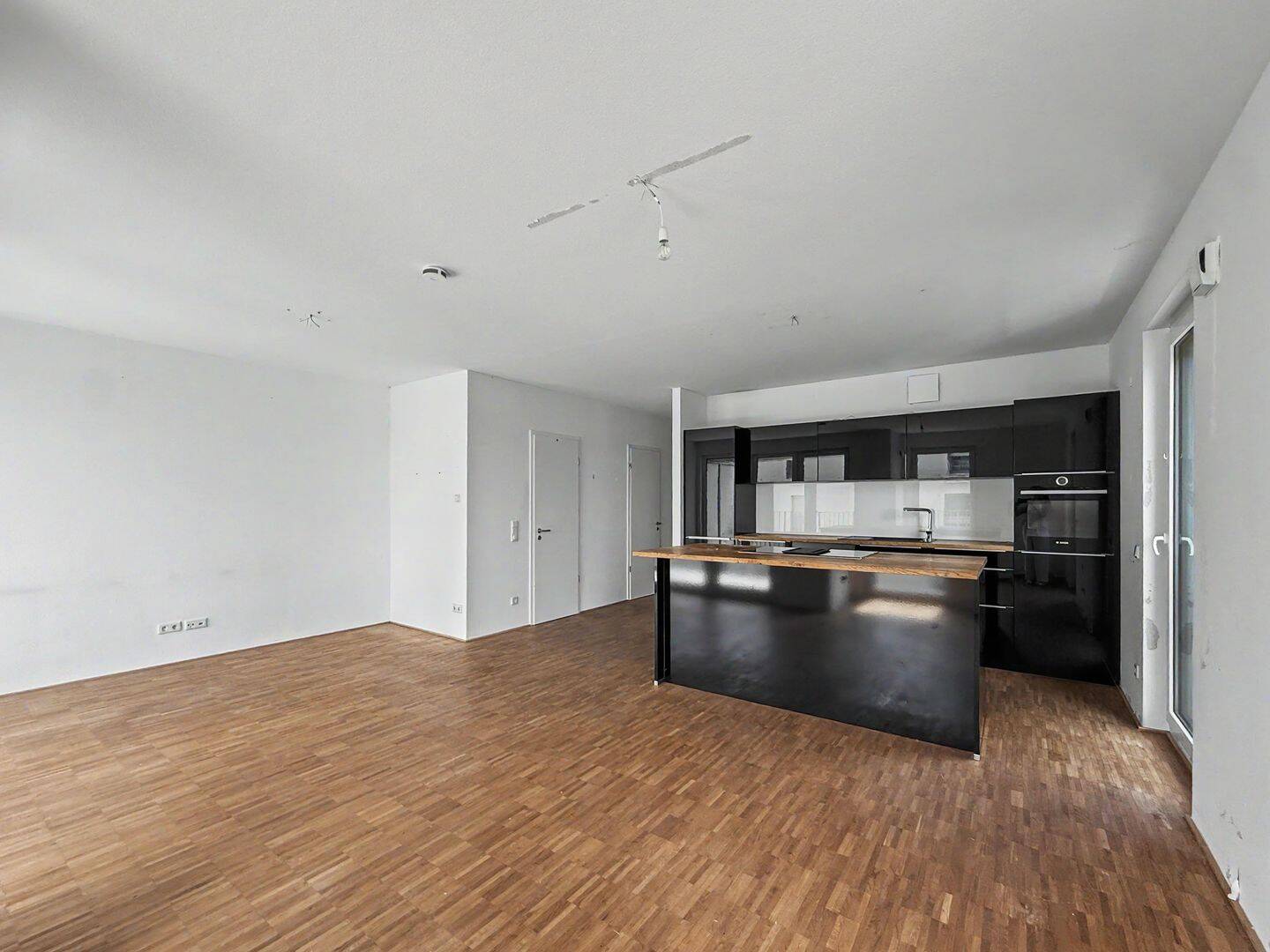 Attraktive 3-Zimmer-Wohnung mit Loggia und Tiefgaragenstellplatz in Frankfurt-Rödelheim, 60489 Frankfurt am Main (Rödelheim)