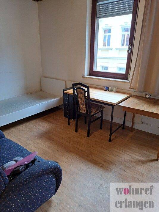 WG Zimmer im Herzen Erlangens, 91054 Erlangen (Burgberg Erlangen-Nord Erlangen-Ost Innenstadt Sieglitzhof)