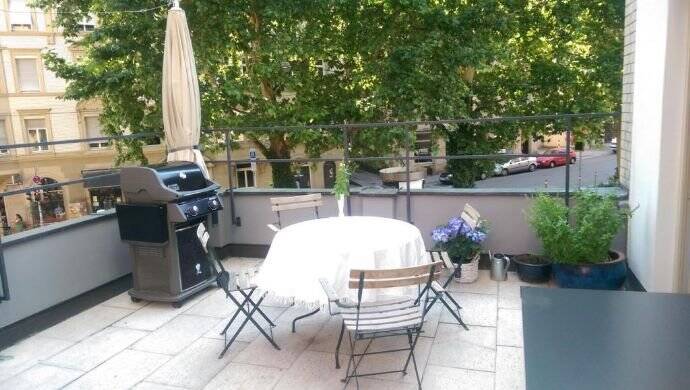 Tolle 1,5-Zi.-Altbauwhg. mit EBK u. Riesen-Balkon, 70180 Stuttgart (Mitte Süd)