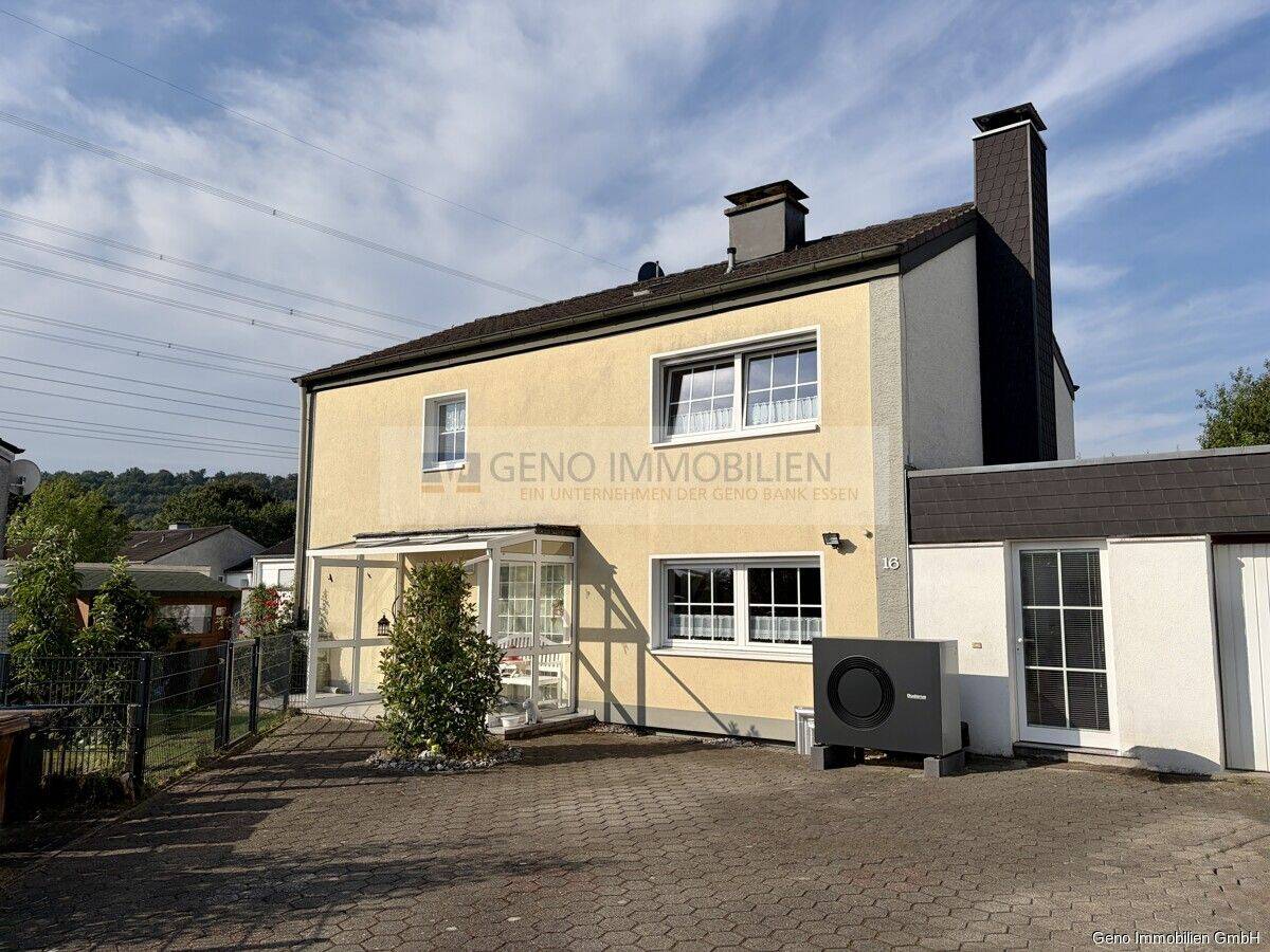 Einfamilienhaus mit ELW!!, 45289 Essen (Burgaltendorf)