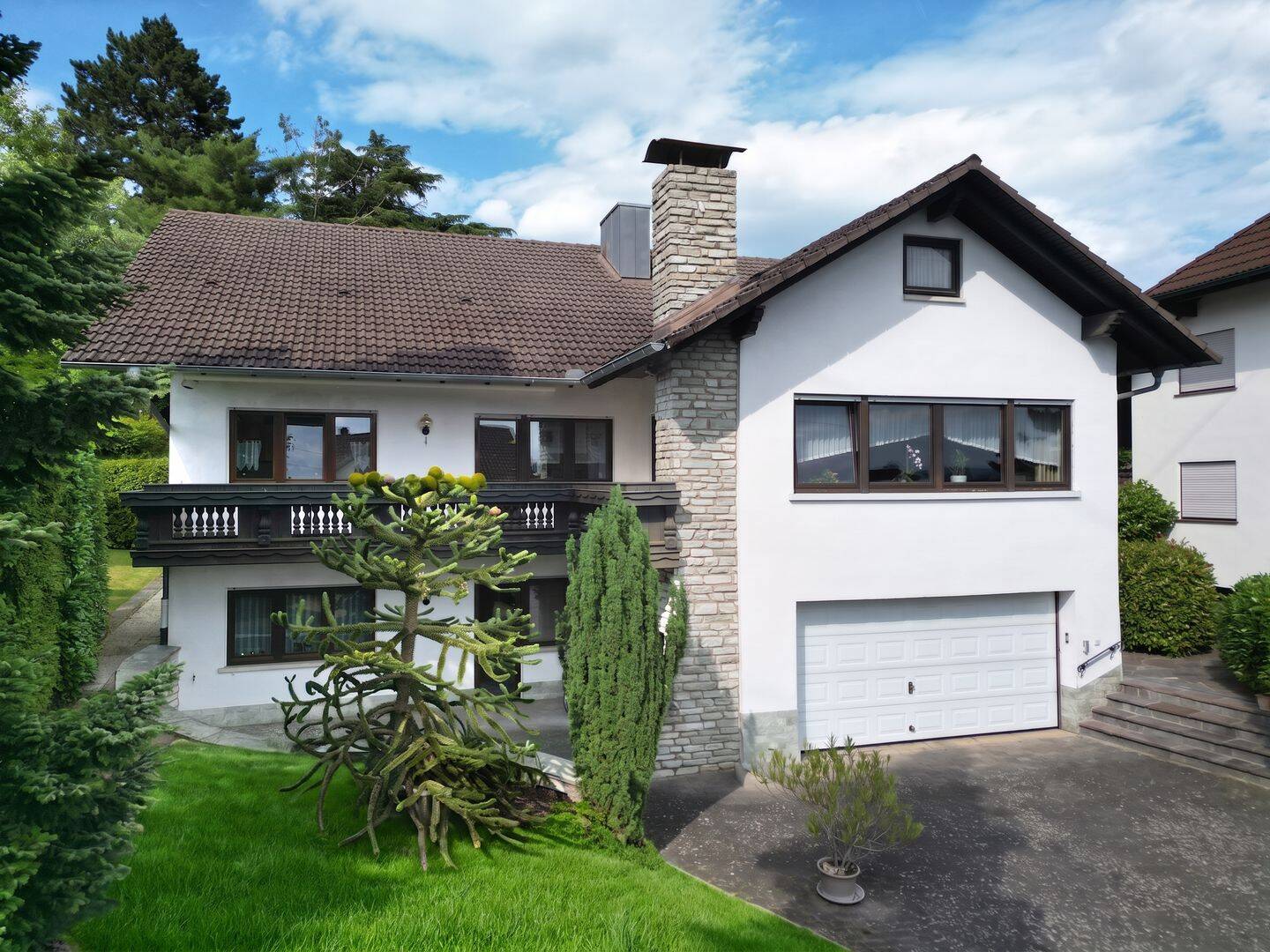 Exklusives Familiendomizil mit Pool & ELW in TOP-Lage!, 63801 Kleinostheim