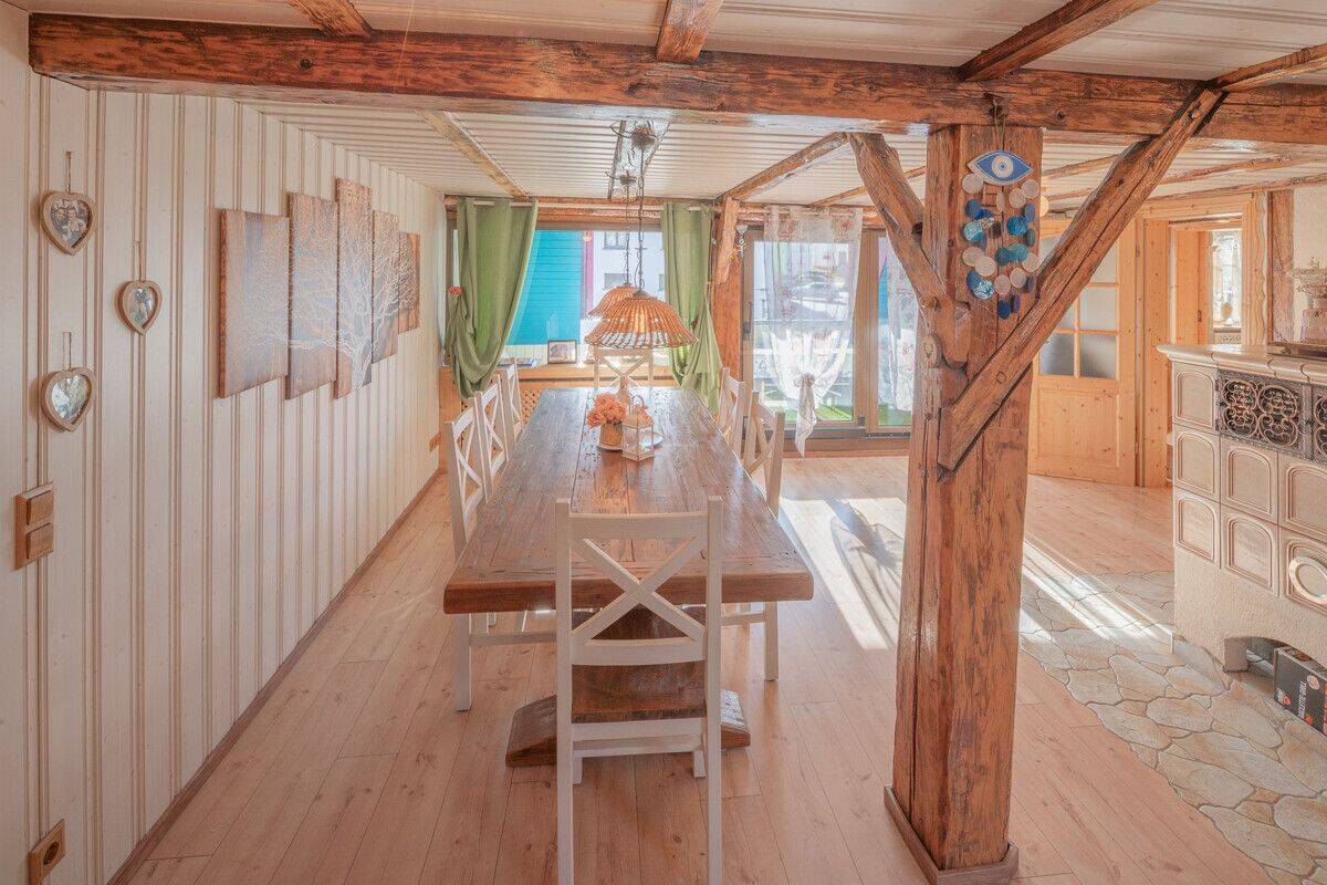 Landhausstyle und viel Moderne unter einem Dach – hier ist Platz für Ihre Landpartie – teilsaniertes Bauernhaus mit viel Platz, 78078 Niedereschach