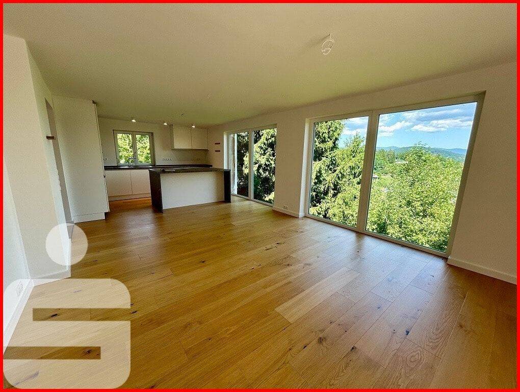 Zweifamilienhaus mit Panoramaaussicht in 94513 Schönberg, 94513 Schönberg
