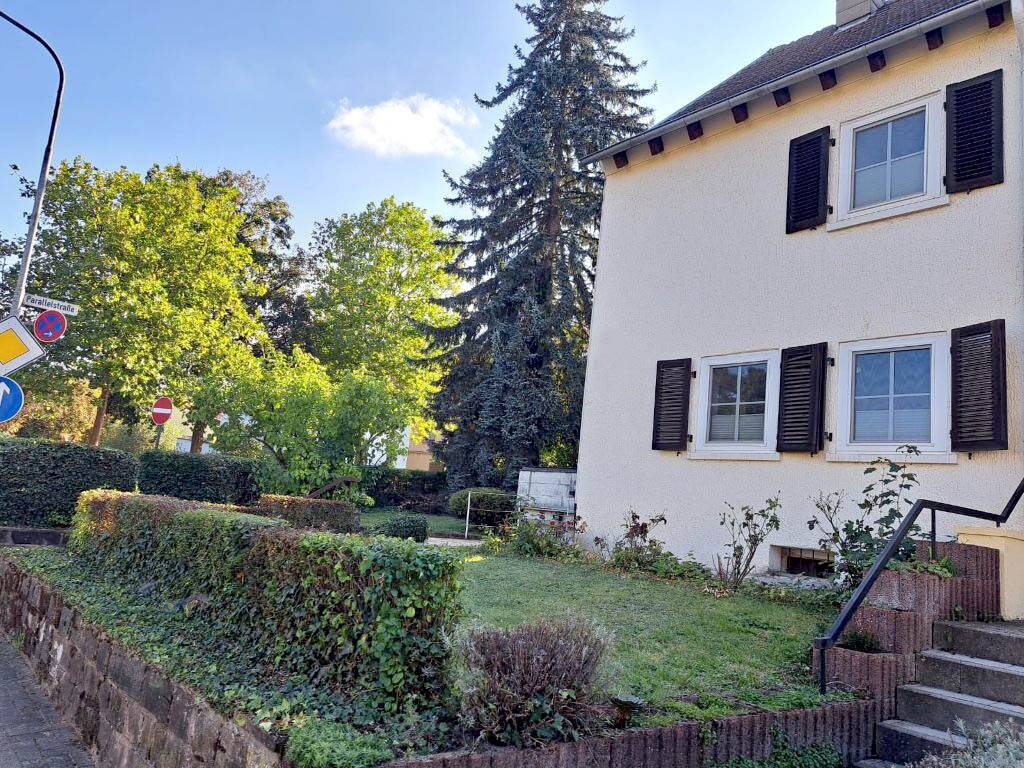 Gepflegtes 4-Zi-Reiheneckhaus mit Garage und zentraler und dennoch ruhiger Lage, 66538 Neunkirchen